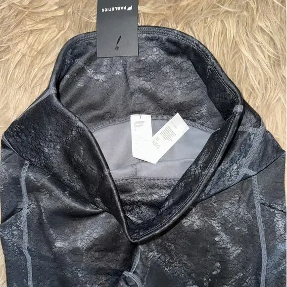 New Fabletics Cold Weather High Waisted Pocket Legging Reptilia size M - Picture 4 of 8